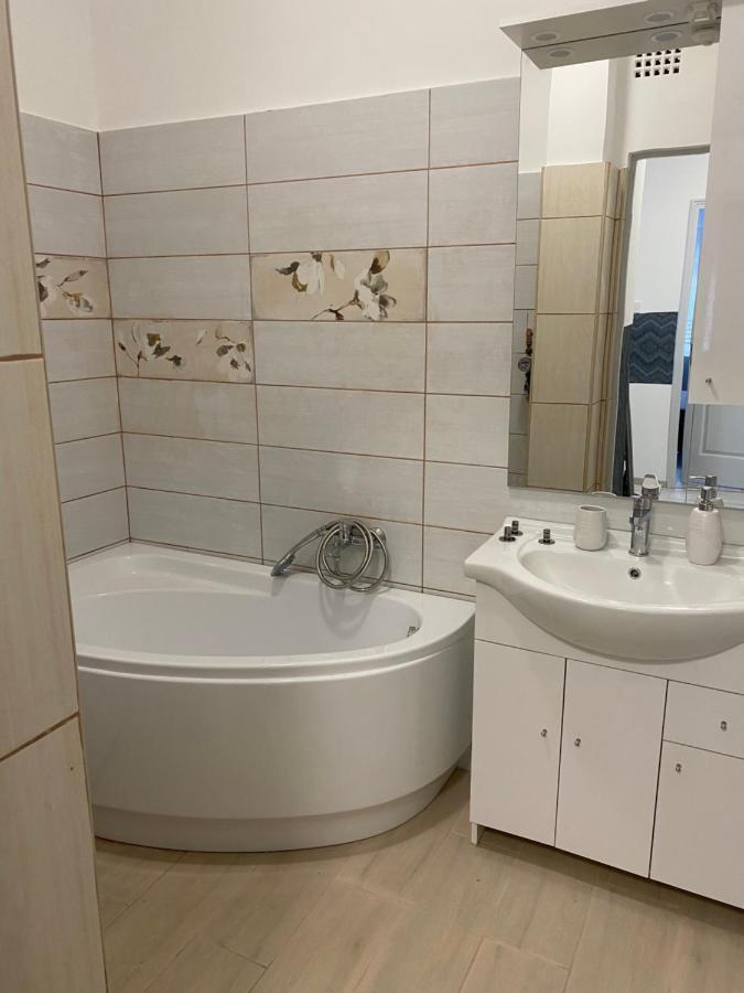 City Center Apartman Nagykanizsa Ngoại thất bức ảnh